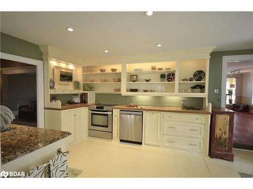 3418 Penetanguishene Road, Oro-Medonte, ON - Indoor Photo Showing Kitchen