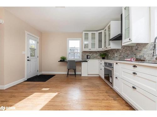 89 Douglas Street, Orillia, ON - Indoor Photo Showing Kitchen