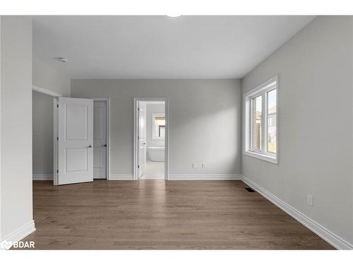 109 Bearberry Road, Springwater, ON - Indoor Photo Showing Other Room