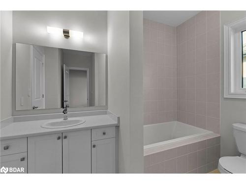 109 Bearberry Road, Springwater, ON - Indoor Photo Showing Bathroom