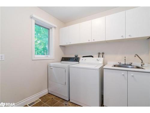 2087 Wilkinson Street, Innisfil, ON - Indoor Photo Showing Laundry Room