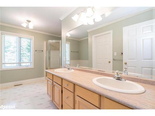 2087 Wilkinson Street, Innisfil, ON - Indoor Photo Showing Bathroom