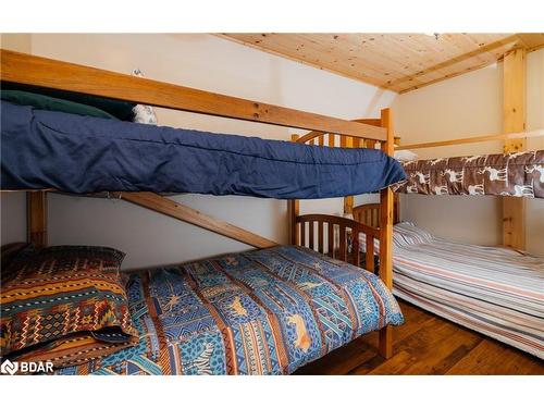 1208 Minnow Drive, Haliburton, ON - Indoor Photo Showing Bedroom