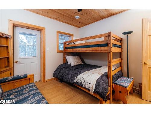 1208 Minnow Drive, Haliburton, ON - Indoor Photo Showing Bedroom