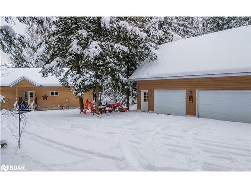 1208 Minnow Drive, Haliburton, ON - Outdoor