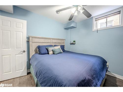 61 Carley Crescent, Barrie, ON - Indoor Photo Showing Bedroom