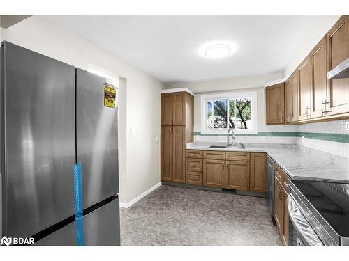 29 Roman Crescent, Brantford, ON - Indoor Photo Showing Kitchen