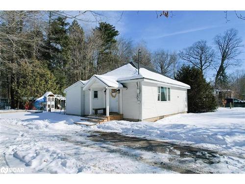 3123 Goldstein Road, Washago, ON - Outdoor