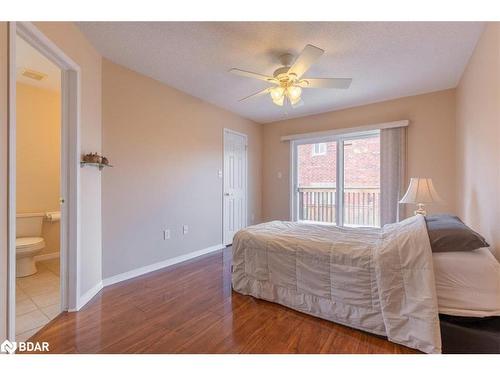 4 Hewitt Place, Barrie, ON - Indoor Photo Showing Bedroom