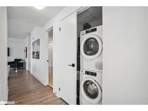 402-8 Culinary Lane, Barrie, ON - Indoor Photo Showing Laundry Room