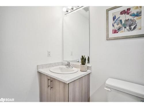 402-8 Culinary Lane, Barrie, ON - Indoor Photo Showing Bathroom