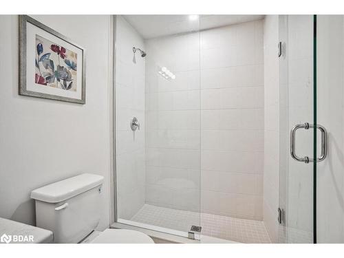 402-8 Culinary Lane, Barrie, ON - Indoor Photo Showing Bathroom