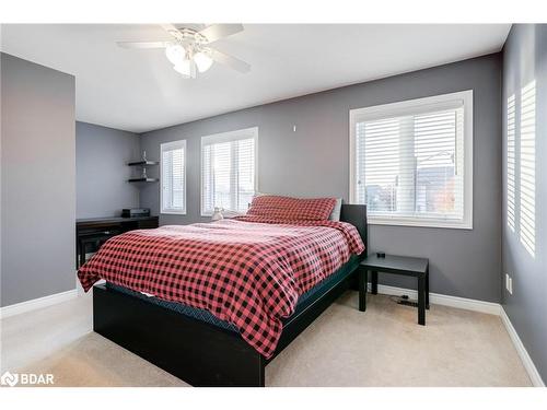 6-10 Pumpkin Pass, Binbrook, ON - Indoor Photo Showing Bedroom