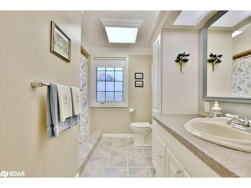 23 Debra Crescent, Barrie, ON - Indoor Photo Showing Bathroom