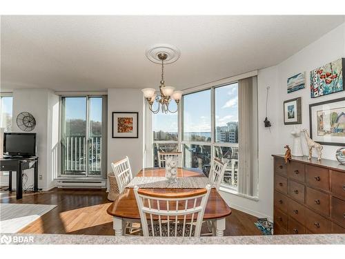 711-150 Dunlop Street E, Barrie, ON - Indoor Photo Showing Dining Room