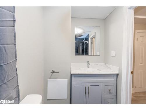 69 Delaney Crescent, Barrie, ON - Indoor Photo Showing Bathroom