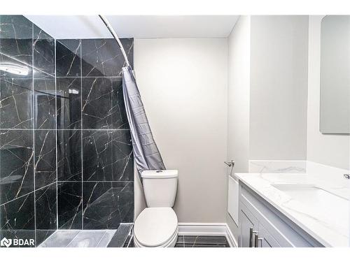 69 Delaney Crescent, Barrie, ON - Indoor Photo Showing Bathroom