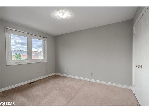 69 Delaney Crescent, Barrie, ON - Indoor Photo Showing Other Room