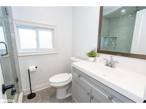 7170 Highway 9, New Tecumseth, ON - Indoor Photo Showing Bathroom