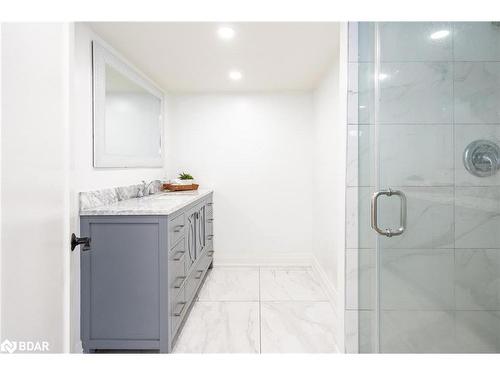 7170 Highway 9, New Tecumseth, ON - Indoor Photo Showing Bathroom