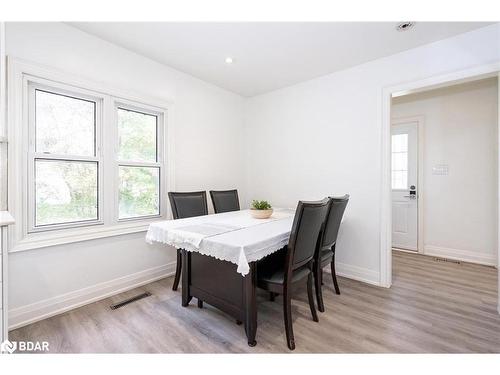 7170 Highway 9, New Tecumseth, ON - Indoor Photo Showing Dining Room