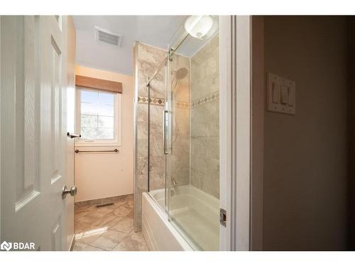 22 Stephensen Court, Brampton, ON - Indoor Photo Showing Bathroom