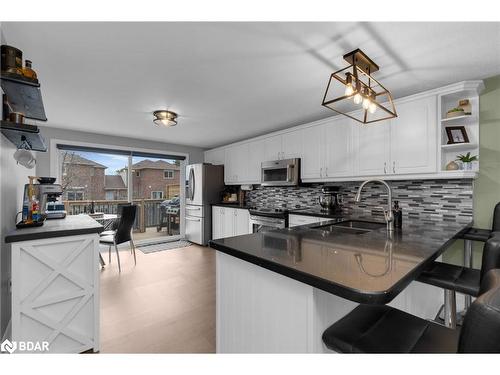 94 Butternut Drive, Barrie, ON - Indoor Photo Showing Kitchen