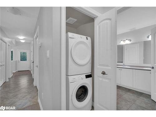 11-1 Russett Drive, Meaford, ON - Indoor Photo Showing Laundry Room