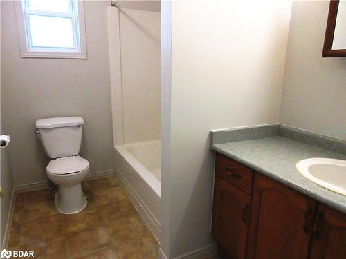 16 Louise Lane, Orillia, ON - Indoor Photo Showing Bathroom