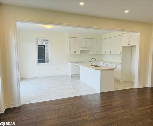 301 Quebec Street, Stayner, ON - Indoor Photo Showing Kitchen