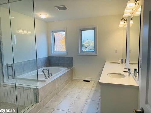 301 Quebec Street, Stayner, ON - Indoor Photo Showing Bathroom