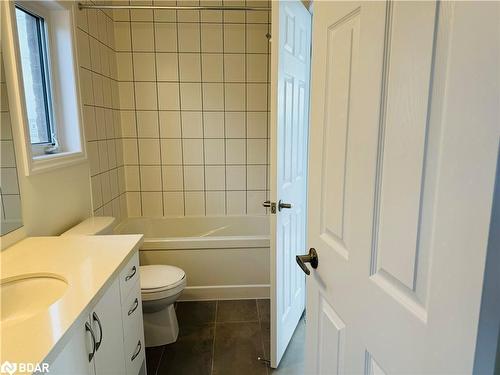 301 Quebec Street, Stayner, ON - Indoor Photo Showing Bathroom