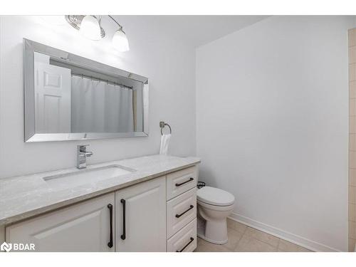 19-358 Little Avenue, Barrie, ON - Indoor Photo Showing Bathroom