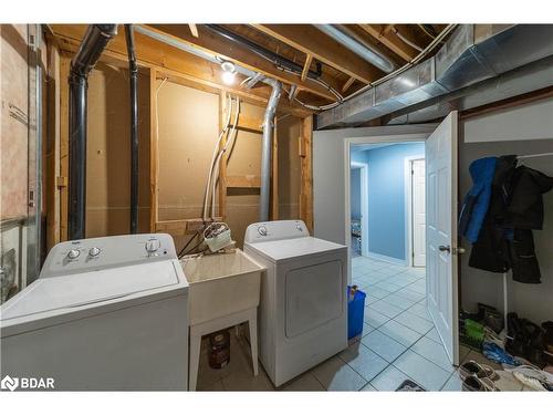 Bsmt-323 Johnson Street, Barrie, ON - Indoor Photo Showing Laundry Room