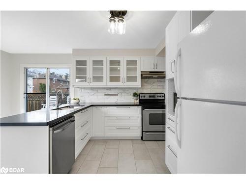 36 Carr Drive, Barrie, ON - Indoor Photo Showing Kitchen