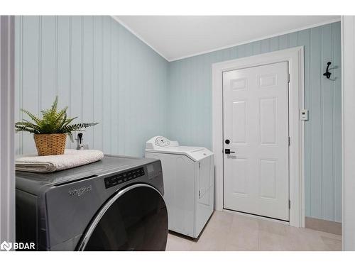 36 Carr Drive, Barrie, ON - Indoor Photo Showing Laundry Room