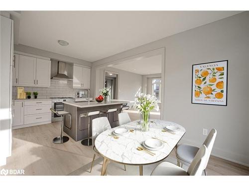 17 Amsterdam Drive, Barrie, ON - Indoor Photo Showing Dining Room