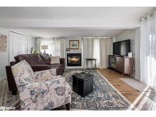 3 Green Glade Court, Innisfil, ON - Indoor Photo Showing Living Room With Fireplace