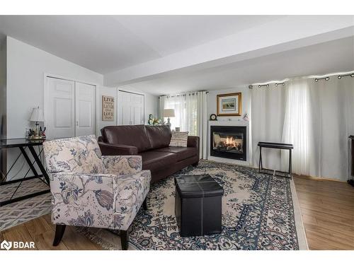 3 Green Glade Court, Innisfil, ON - Indoor Photo Showing Living Room With Fireplace