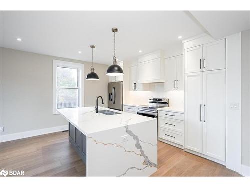 9 Bertram Drive, Elmvale, ON - Indoor Photo Showing Kitchen With Upgraded Kitchen