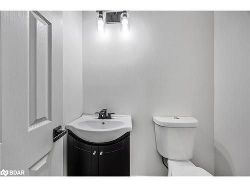 6-2 Bernick Drive, Barrie, ON - Indoor Photo Showing Bathroom