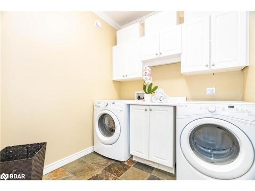 138 Knox Road E, Wasaga Beach, ON - Indoor Photo Showing Laundry Room