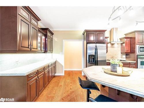 138 Knox Road E, Wasaga Beach, ON - Indoor Photo Showing Kitchen