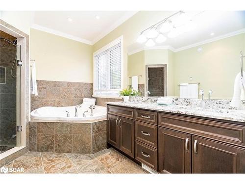 138 Knox Road E, Wasaga Beach, ON - Indoor Photo Showing Bathroom