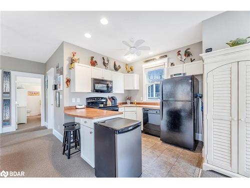 129-2 Chipmunk Lane, Cherry Valley, ON - Indoor Photo Showing Kitchen