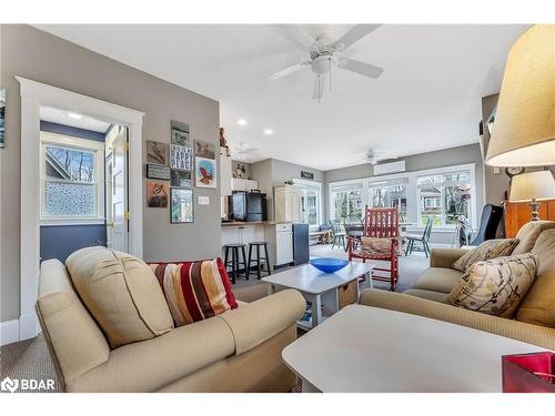 129-2 Chipmunk Lane, Cherry Valley, ON - Indoor Photo Showing Living Room