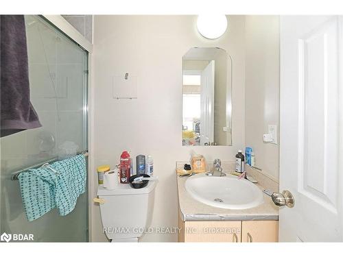 156 Barrington Avenue, Toronto, ON - Indoor Photo Showing Bathroom