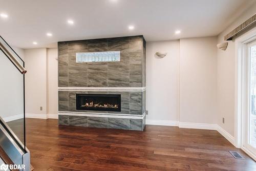 349 Fifth St E Street, Midland, ON - Indoor With Fireplace