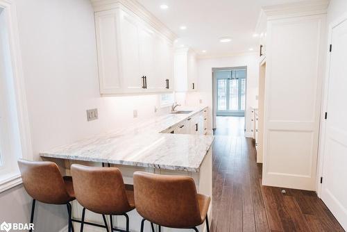 349 Fifth St E Street, Midland, ON - Indoor Photo Showing Kitchen With Upgraded Kitchen