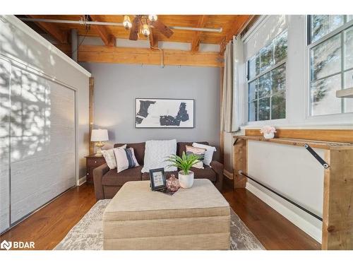 113-543 Timothy Street, Newmarket, ON - Indoor Photo Showing Dining Room